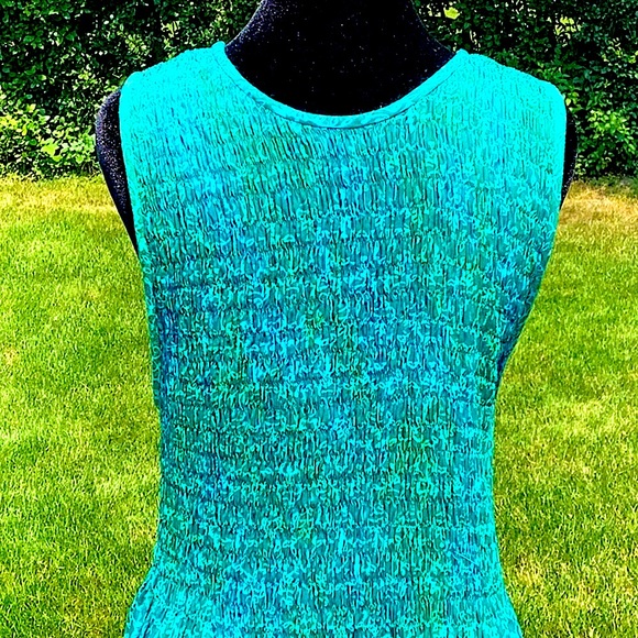 BLUE GINGER HAWAIIAN PRINT SMOCKED SCOOP NECK TOP MAXI DRESS.  Greens. XL - Picture 4 of 11